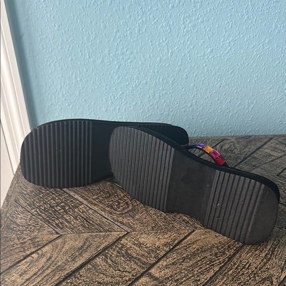 Vintage Skechers Jeweled Flip Flops. Raffia Woven Insole | Y2K Boho Sandals - Picture 7 of 12